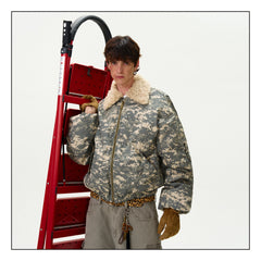 Men's American Camouflage Bomber Jacket Loose Casual Winter Coat Thickened Lamb Wool Stand Collar Zipper Closure Woven Fabric