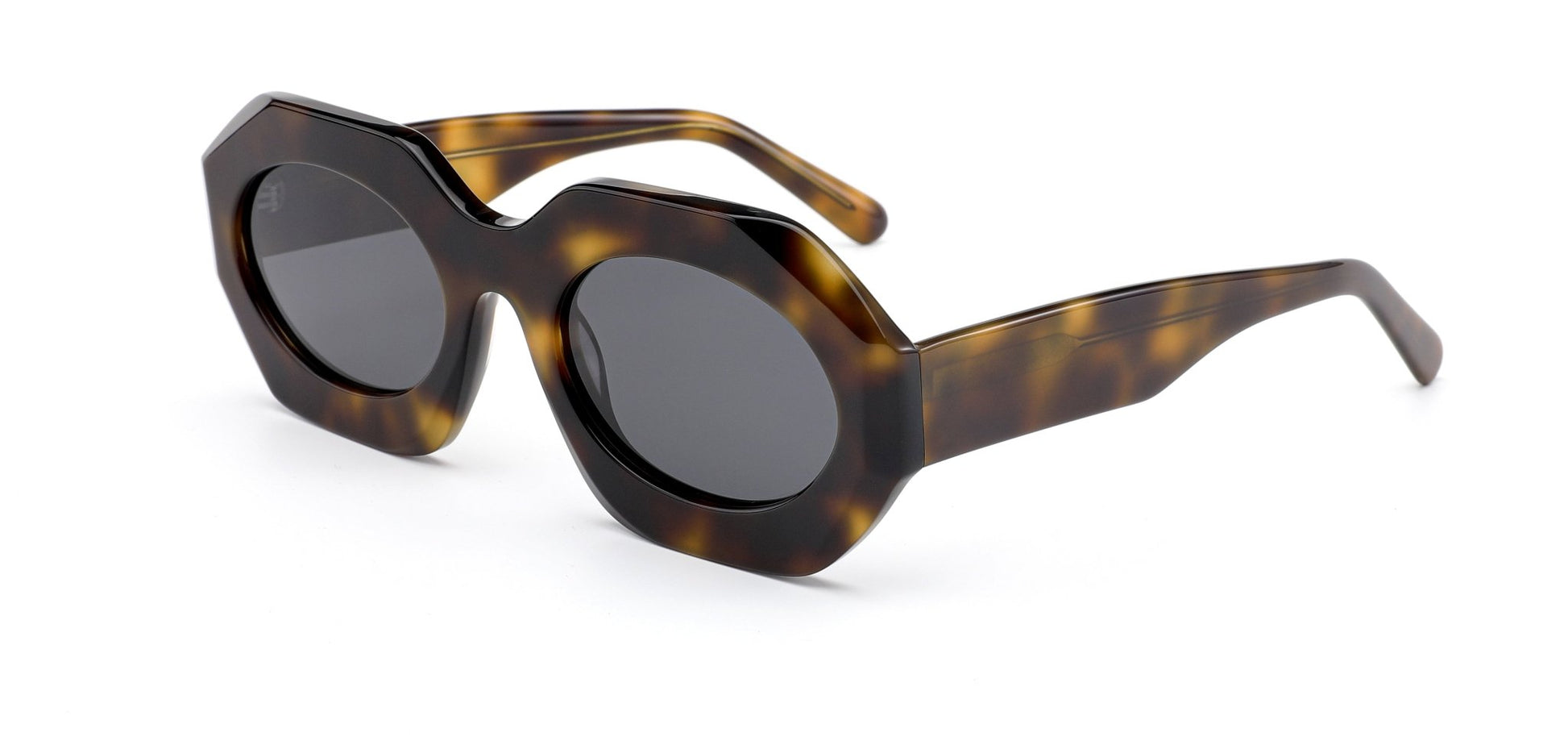 MC - DTC - 587 - MCROONS.COM