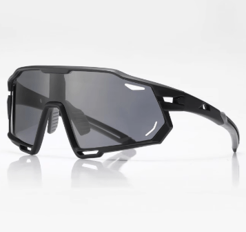 ME - TGE - 109 - MCROONS.COM