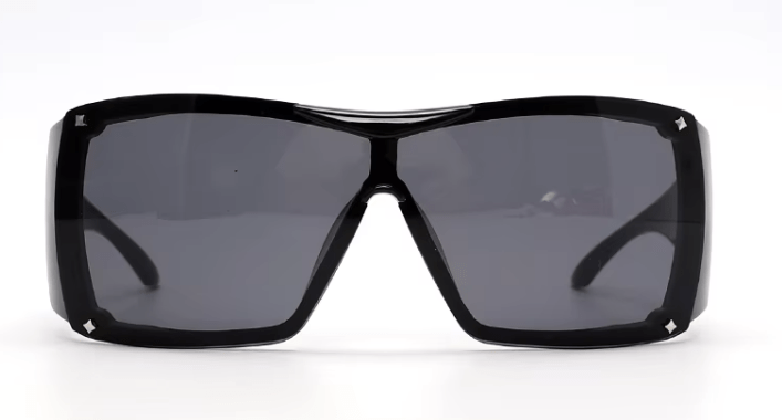 ME - YGG - 106 - MCROONS.COM