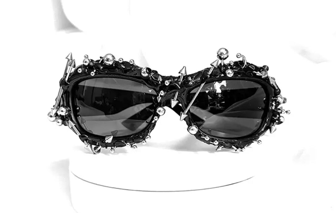 ME - YGG - 124 - MCROONS.COM