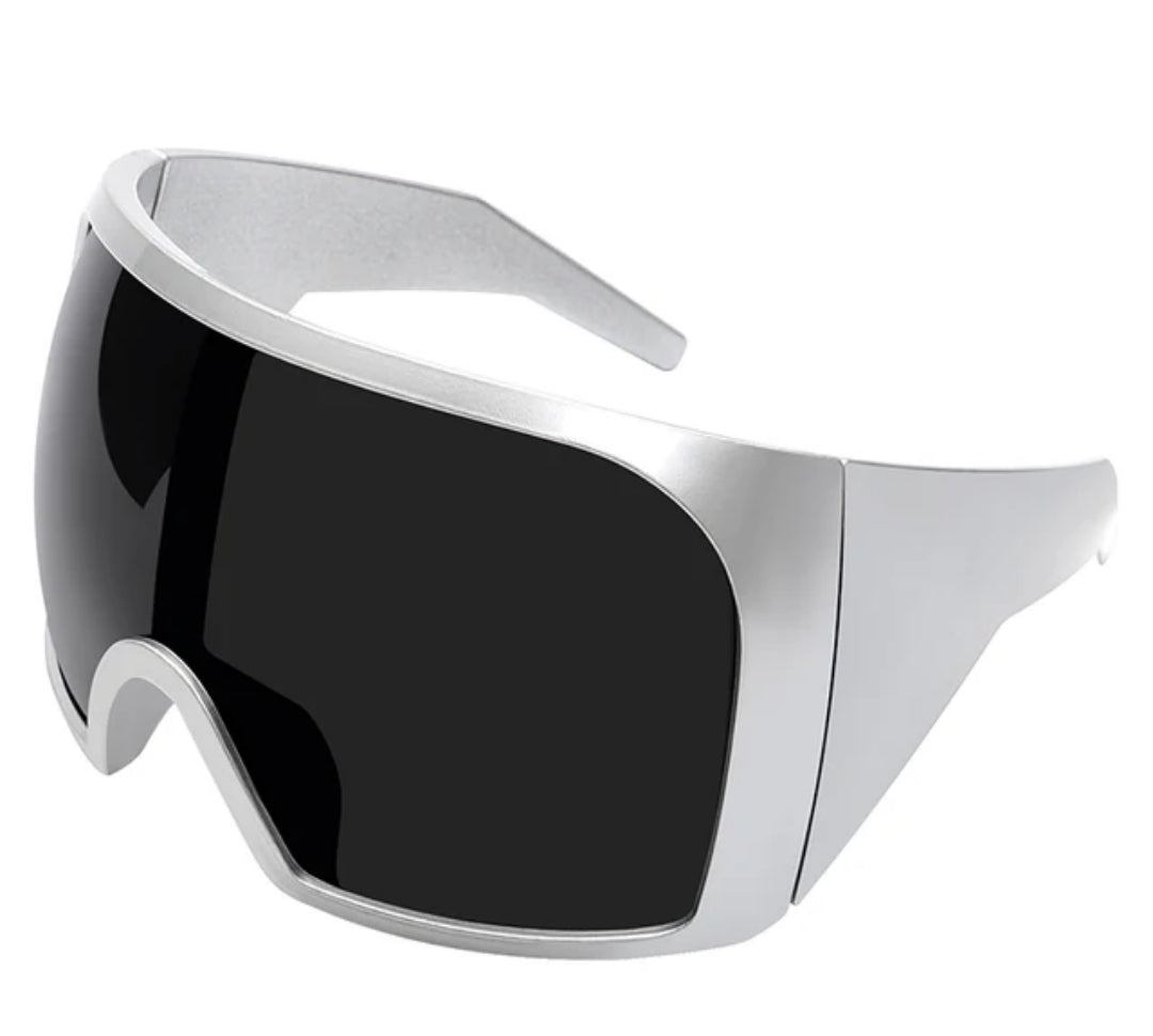 ME - YGG - 136 - MCROONS.COM