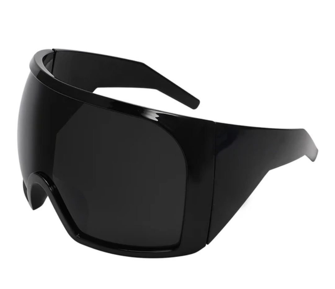 ME - YGG - 136 - MCROONS.COM