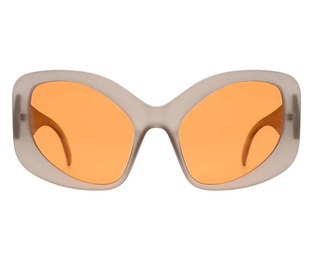 ME - YGG - 137 - MCROONS.COM