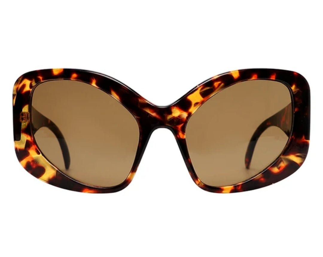 ME - YGG - 137 - MCROONS.COM