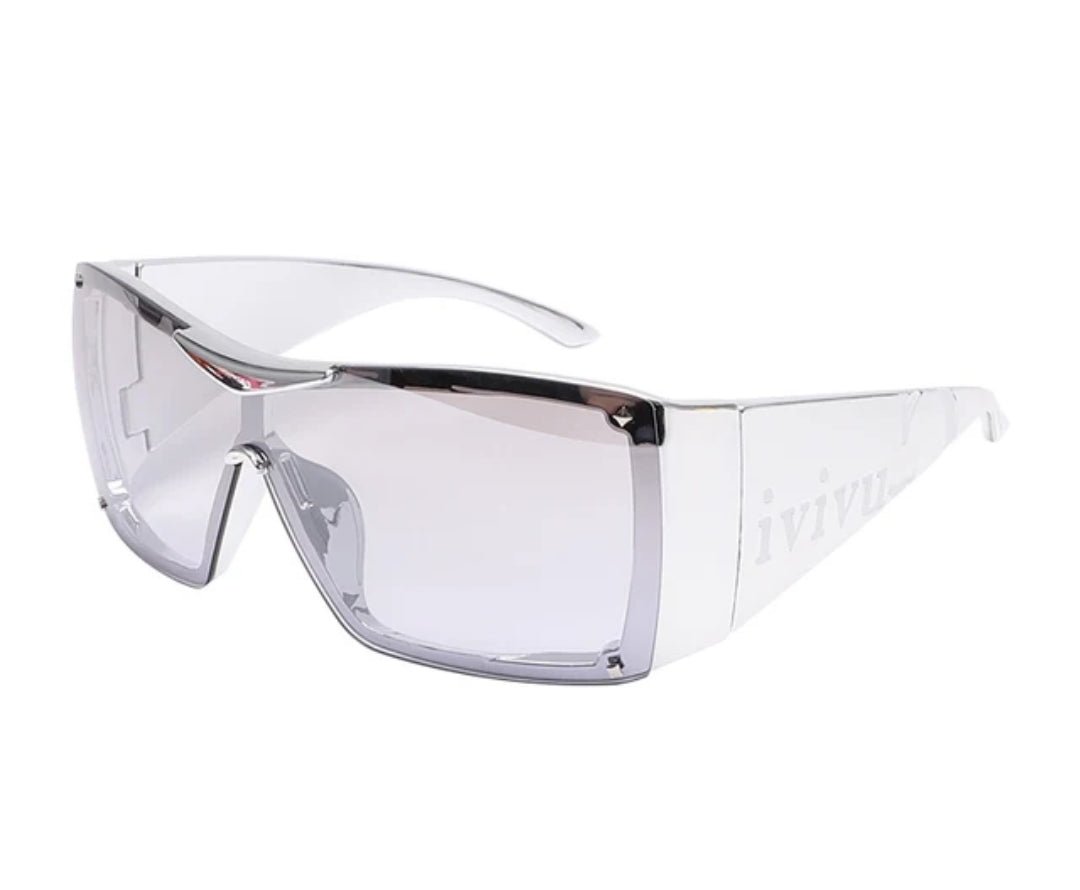 ME - YGG - 142 - MCROONS.COM